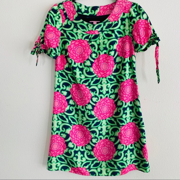 Lilly Pulitzer Dresses & Skirts - Lilly Pulitzer Floral Scroll Shift Dress